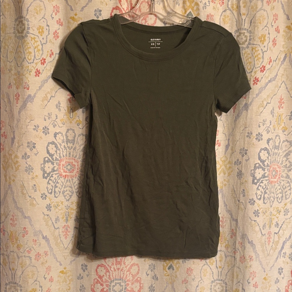 Old Navy Olive Short Sleeve Crew Tee